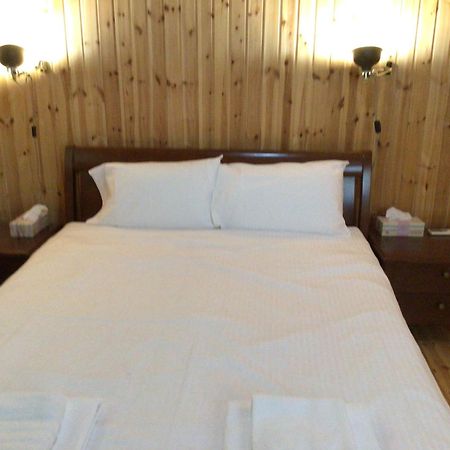 Pervolaris Cottages 2 Goudhi Eksteriør bilde