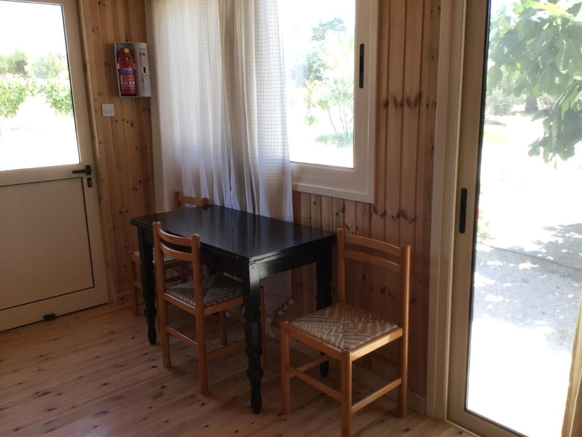 Pervolaris Cottages 2 Goudhi Eksteriør bilde